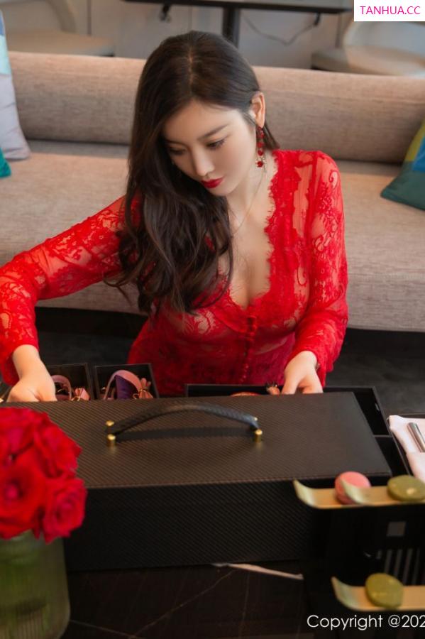 杨晨晨 sugar小甜心CC [XiuRen]高清写真图 2022.01.26 No.4516 杨晨晨Yome第20张图片